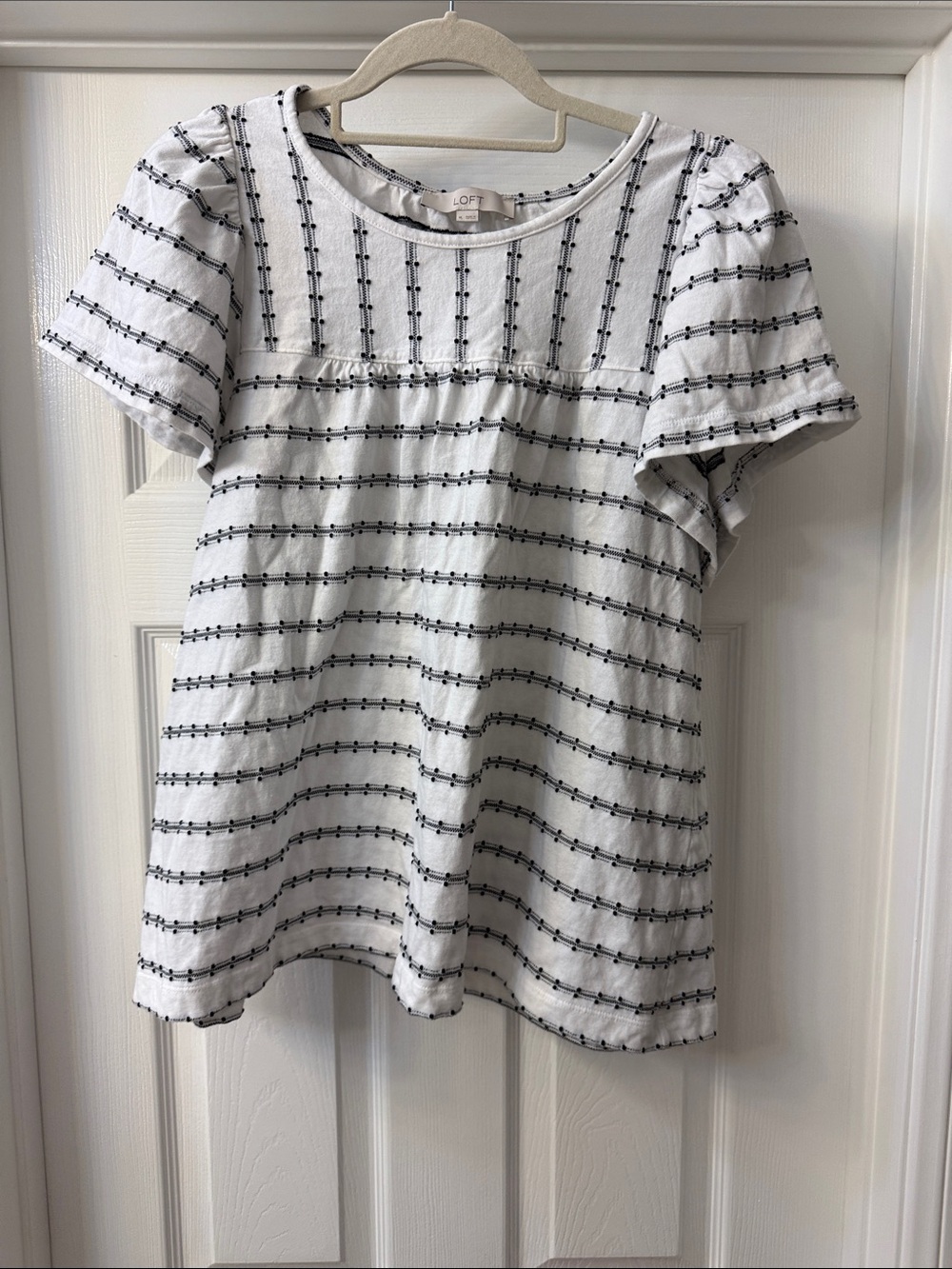 LOFT White Short Sleeve Knit Top with Black Dot-Stripe
